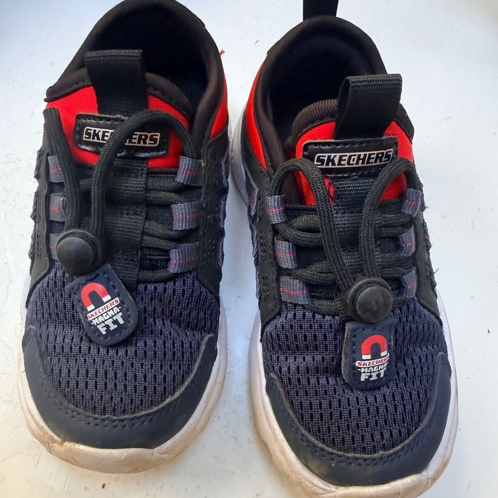 Sketcher Razor Flex Boy Shoes size 8